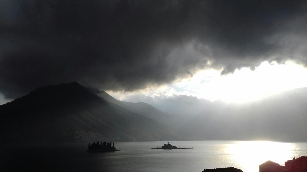 Bella Vista Zmukic Apartman Perast Kültér fotó