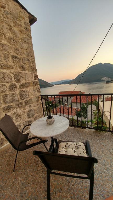 Bella Vista Zmukic Apartman Perast Kültér fotó